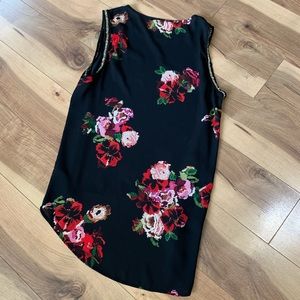 Black Tank with Gold Trim and Roses 🌹